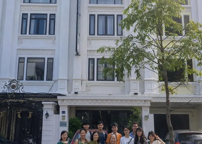 Gia Hưng Khang Hometel *